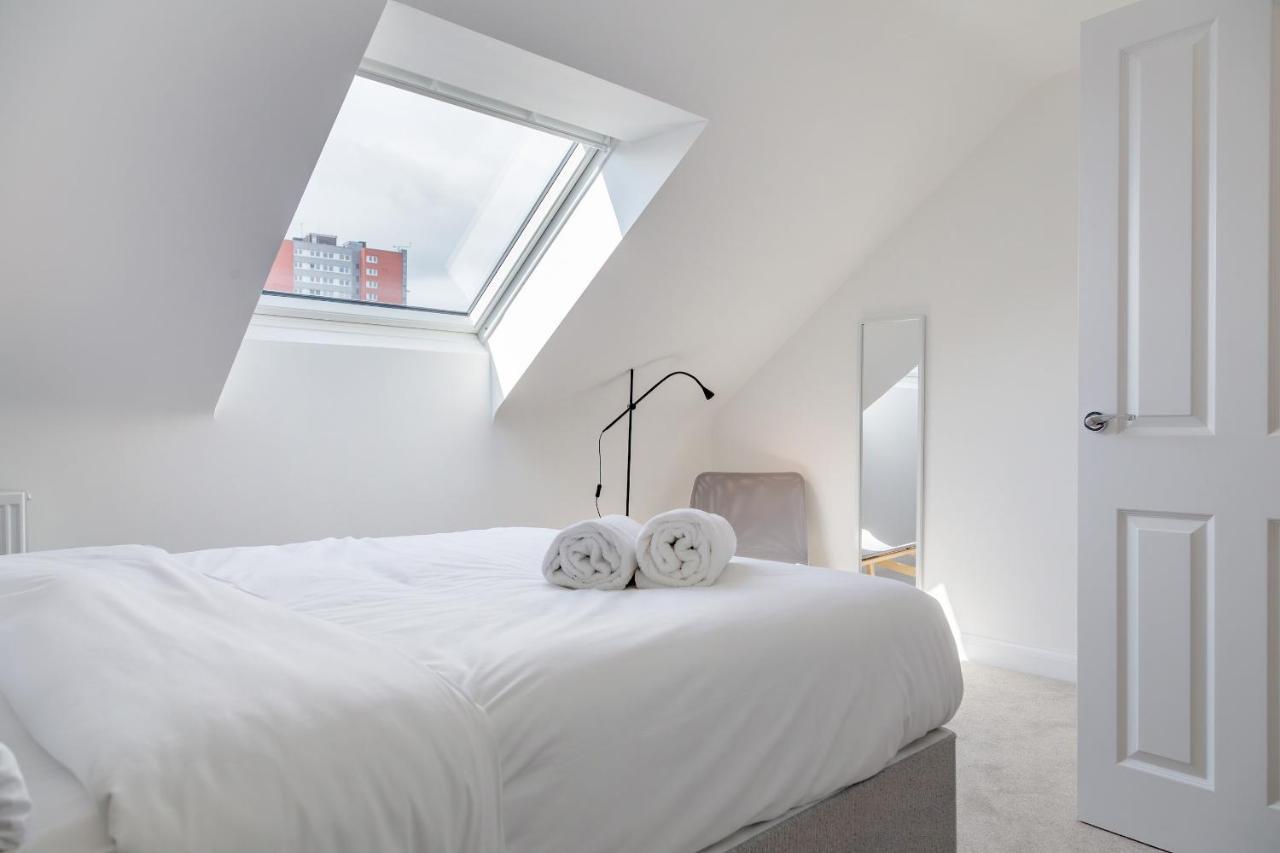 버밍엄 Pass The Keys Cheerful 4 Bed Central Townhouse Garden & Parking 빌라 외부 사진
